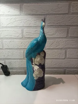 Figura pavo real azul cerámica