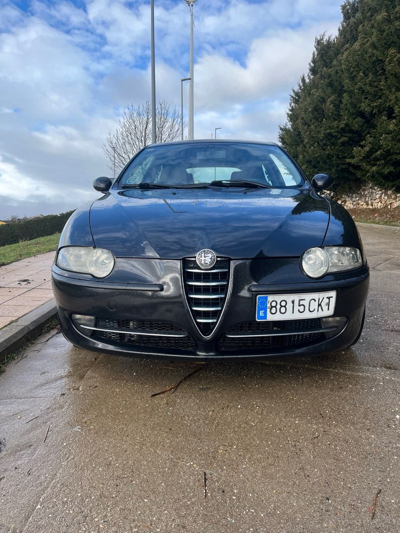 Alfa Romeo 147 2003 - foto 1