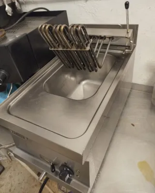 Freidora eléctrica industrial ZANUSSI