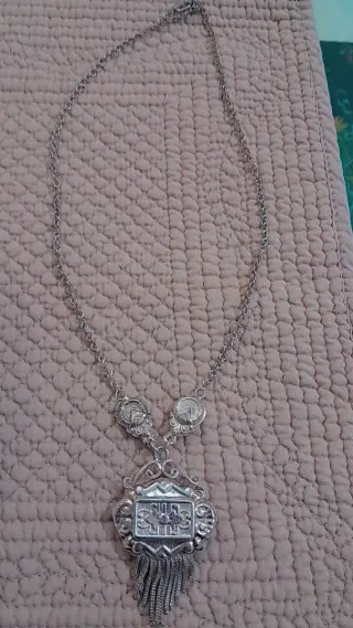 Collar antiguo de plata
