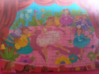 Lote carro compra y 3 cajas de puzzles