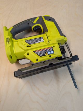 Sierra de calar Ryobi 18V ONE+ Brushless R18JS7