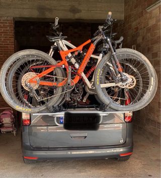 Portabicicletas portón 3 bicis