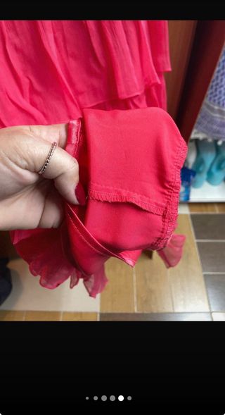 Vestido rosa con volantes