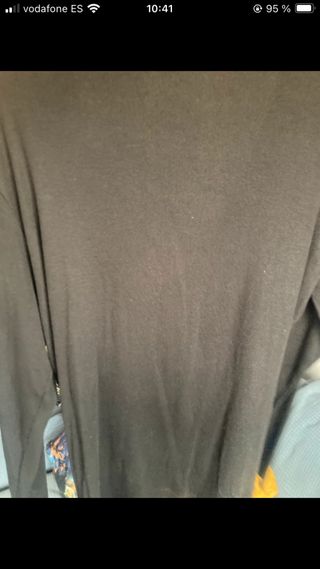 Camiseta negra manga larga