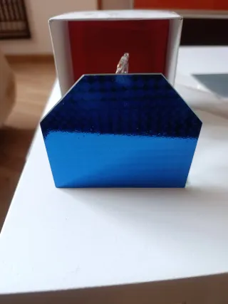 Figura delfines cristal dorado