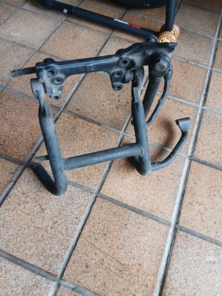 Caballete central y pata BMW K75/100