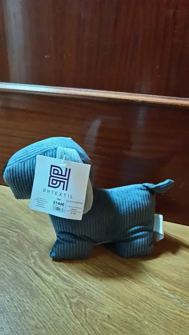 SUJETA PUERTAS EFECTO PANA