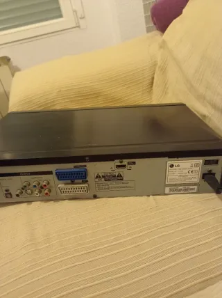 Reproductor DVD y VHS LG RC-389H