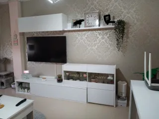 Mueble de salón blanco