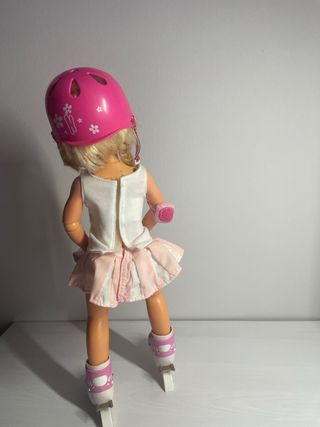 Nancy Patinadora Muñeca