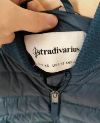 Chaqueta acolchada plumas azul