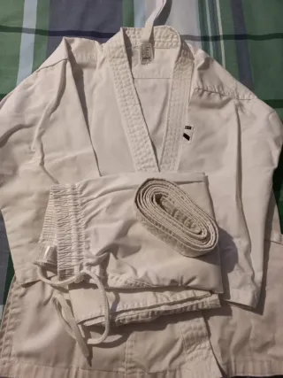 Kimono Decathlon Talla 120cm Blanco