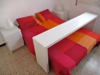 Mesa auxiliar madera con ruedas