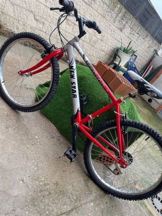 Bicicleta New Star Roja y Gris, precio negociable