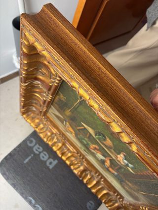 Cuadro al óleo con marco dorado