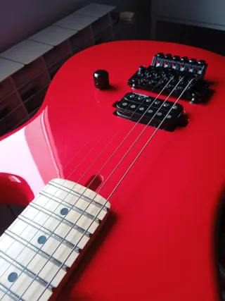 Guitarra Eléctrica Kramer 84 Roja