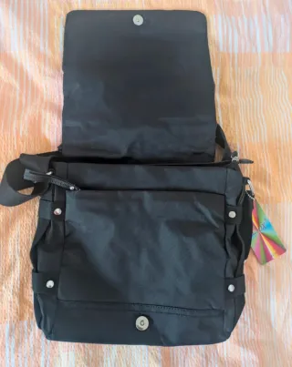 Borsa a tracolla Eliox nera con tasche