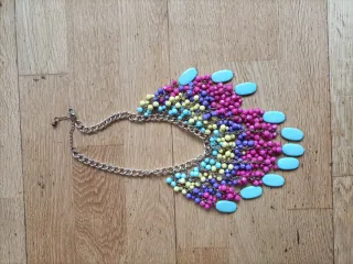 Collar de cuentas verano dorado y blanco