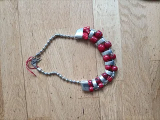 Collar de cuentas verano dorado y blanco