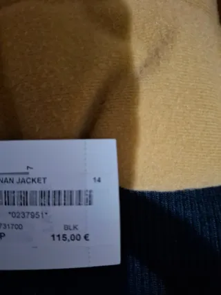 Cazadora Volcom niño negra. Talla 14