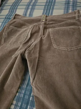 Pantalones Beige Corduroy
