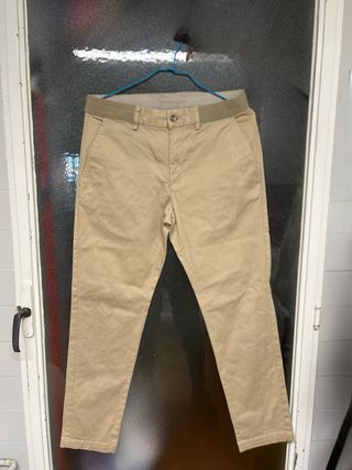 Pantalones chinos Mango beige talla S