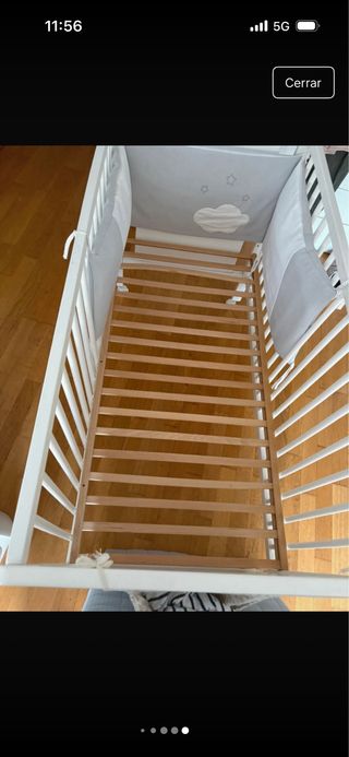 Cuna blanca con colchón y chichonera