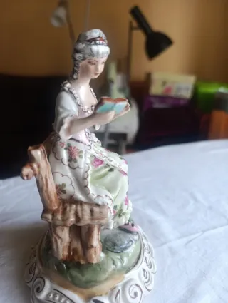 Figura de porcelana Sauthier