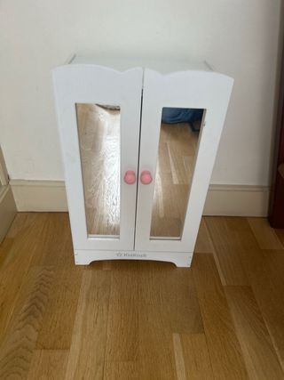 Armario para muñecas KidKraft