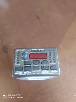 Behringer SHARK FBQ100 Procesador