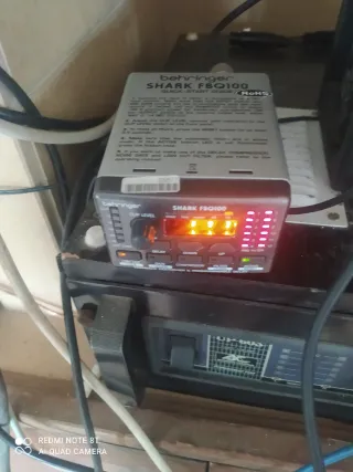 Behringer SHARK FBQ100 Procesador