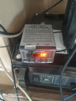 Behringer SHARK FBQ100 Procesador