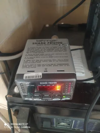 Behringer SHARK FBQ100 Procesador