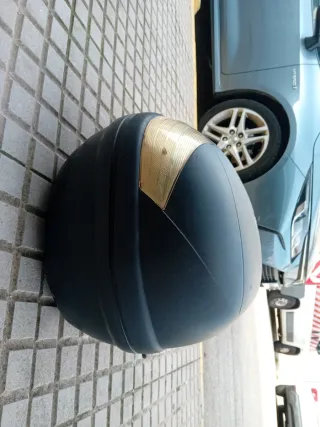 Maleta Cofre Moto Central Negra 46 litros,