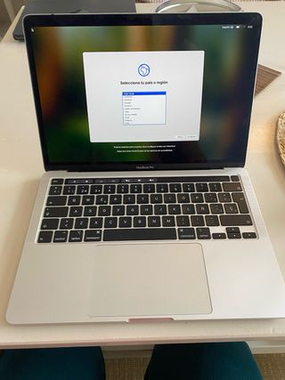 MacBook Pro 13' 2020 Plata