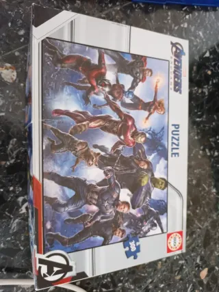 Puzzle Vengadores Endgame 300 piezas