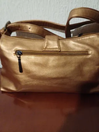 Bolso dorado