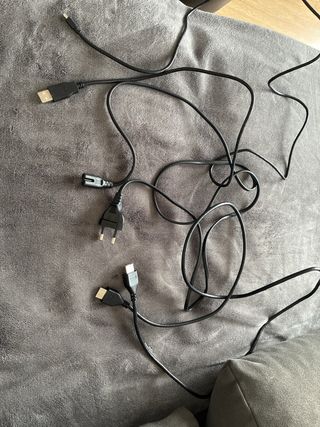 PS4 Slim 500GB + Mando + Caja y Cables(125€ neg.)