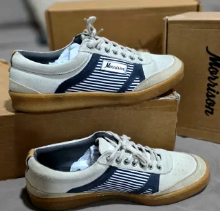 Zapatillas Morrison Beige y Azul. T39