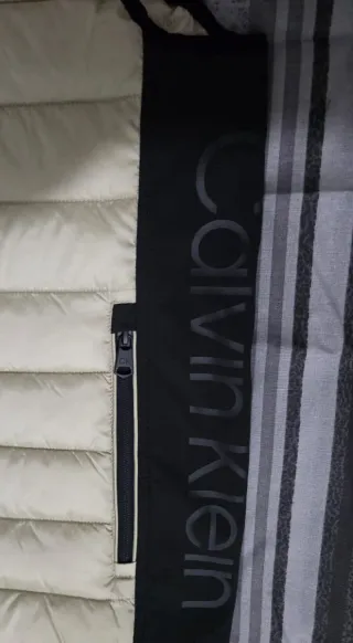 Chaleco Calvin Klein Hombre Talla L Beige