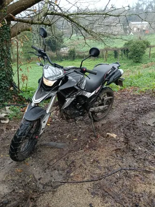 Moto trail 125