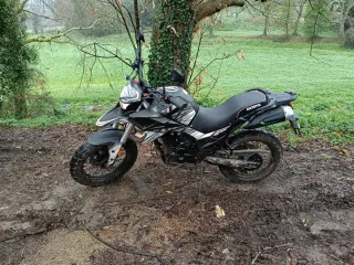Moto trail 125