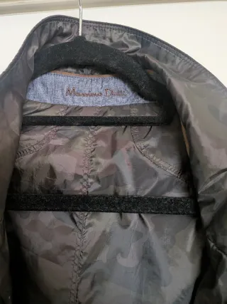 Chubasquero Massimo Dutti Hombre verde kaki