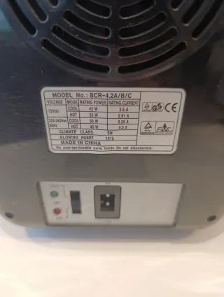 Mini Nevera Lucky Strike