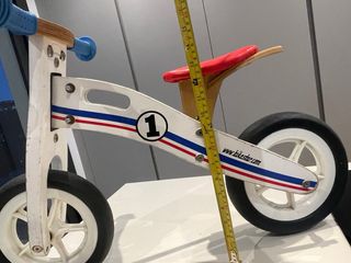 Bicicleta de equilibrio infantil