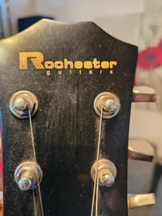 Due chitarre elettriche