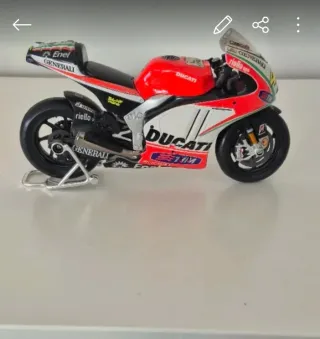 5 Maquetas Moto GP Escala 1/10