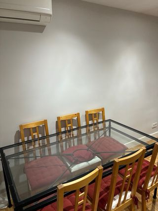 Mesa de cristal forja toledana y sillas de regalo