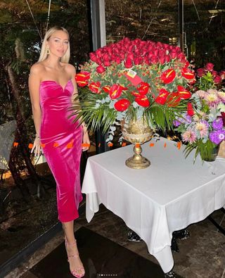 Vestido fiesta largo terciopelo rosa fucsia Zara